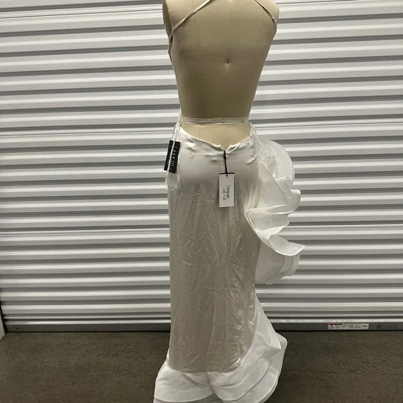Retrofete Kaitlin Dress Bridal White Asymmetrical Ruffle Maxi - Picture 4 of 4